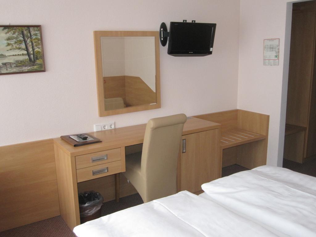 Hotel Havel Lodge Берлин Екстериор снимка